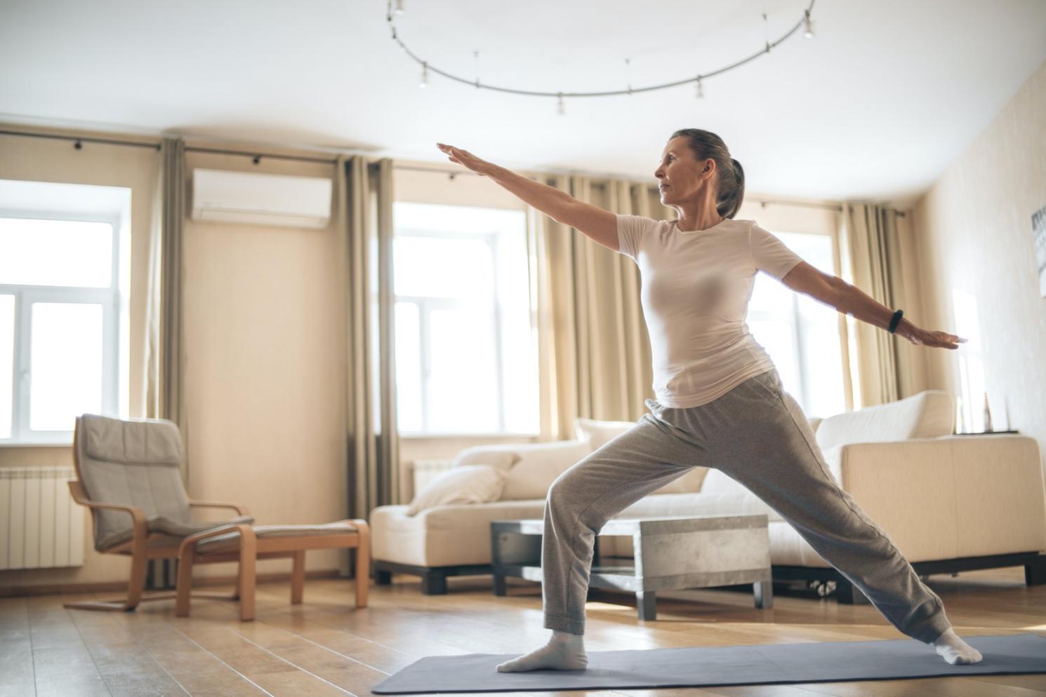 Friedliche Atmosphäre in einem Meditationsraum